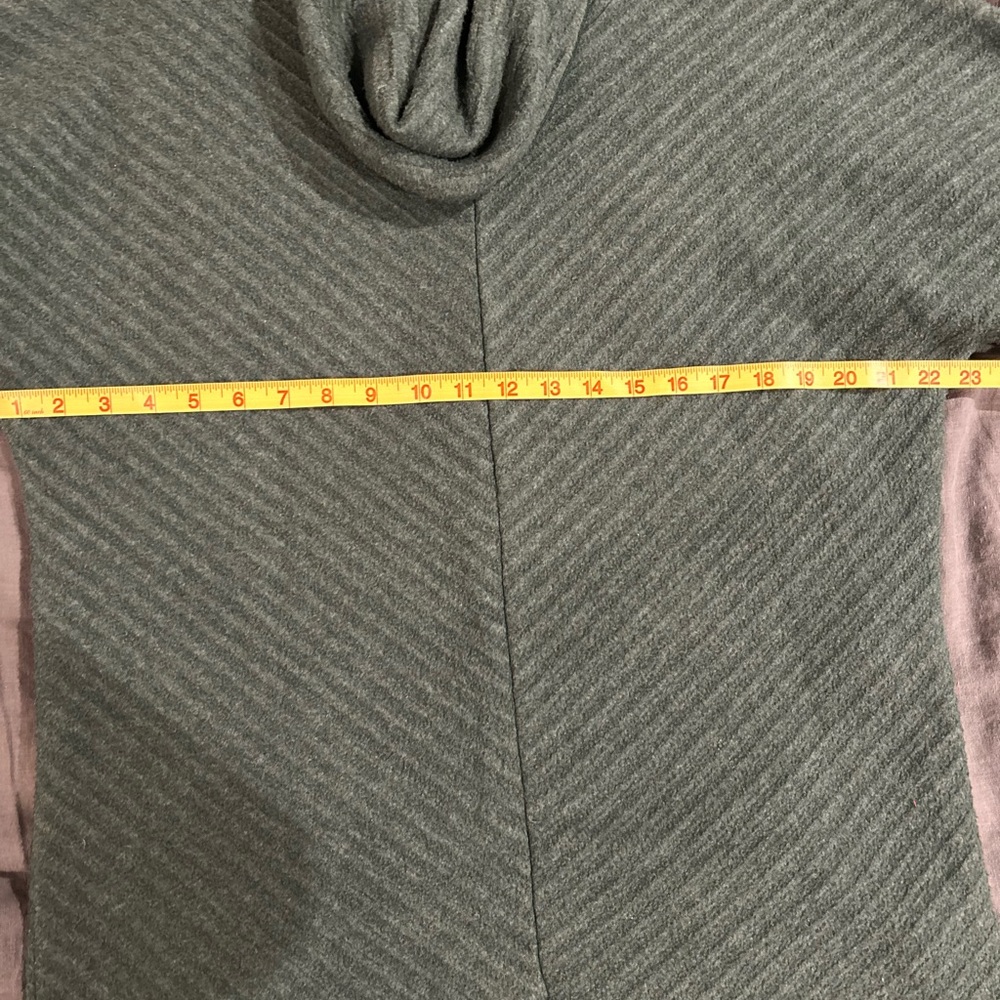 🍀HABITAT emerald green sweater - Picture 8 of 10
